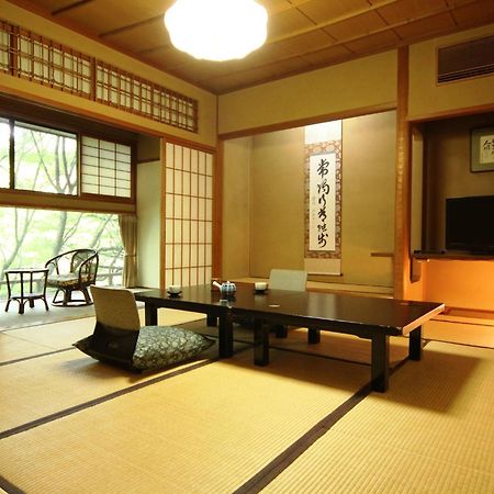 割烹旅館 桃山 松本市 エクステリア 写真
