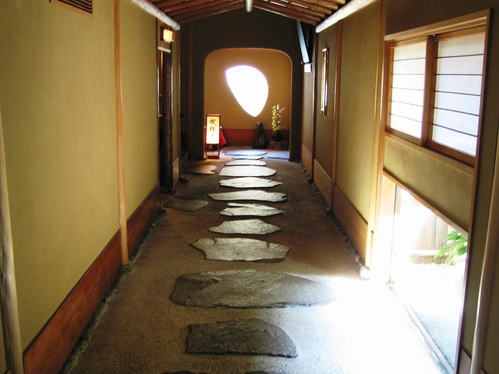 割烹旅館 桃山 松本市 エクステリア 写真