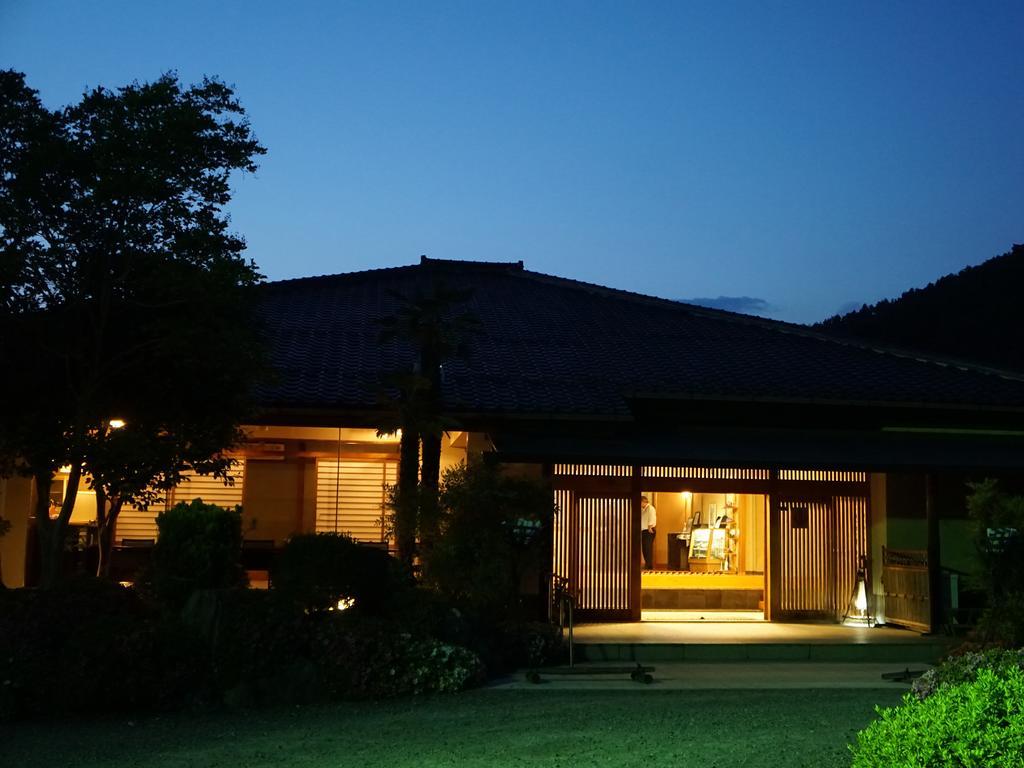 割烹旅館 桃山 松本市 エクステリア 写真