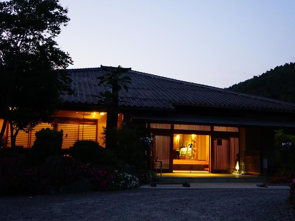割烹旅館 桃山 松本市 エクステリア 写真