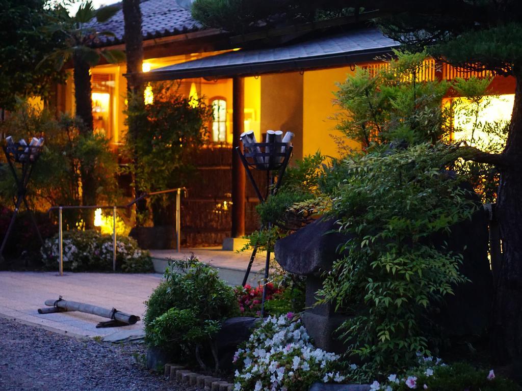 割烹旅館 桃山 松本市 エクステリア 写真