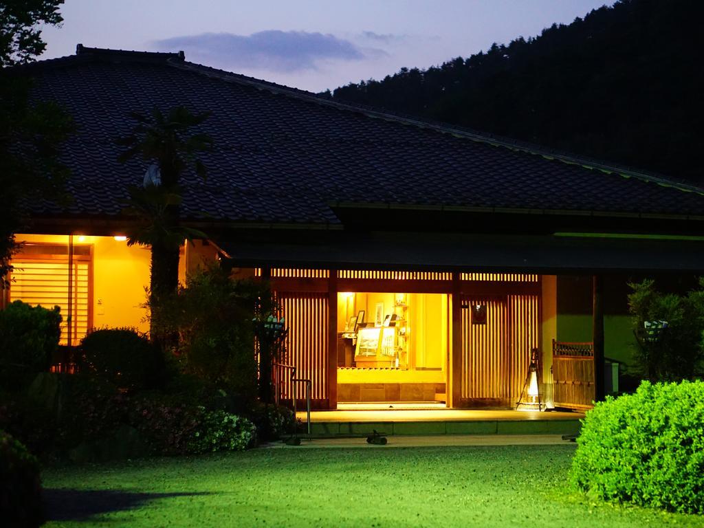 割烹旅館 桃山 松本市 エクステリア 写真