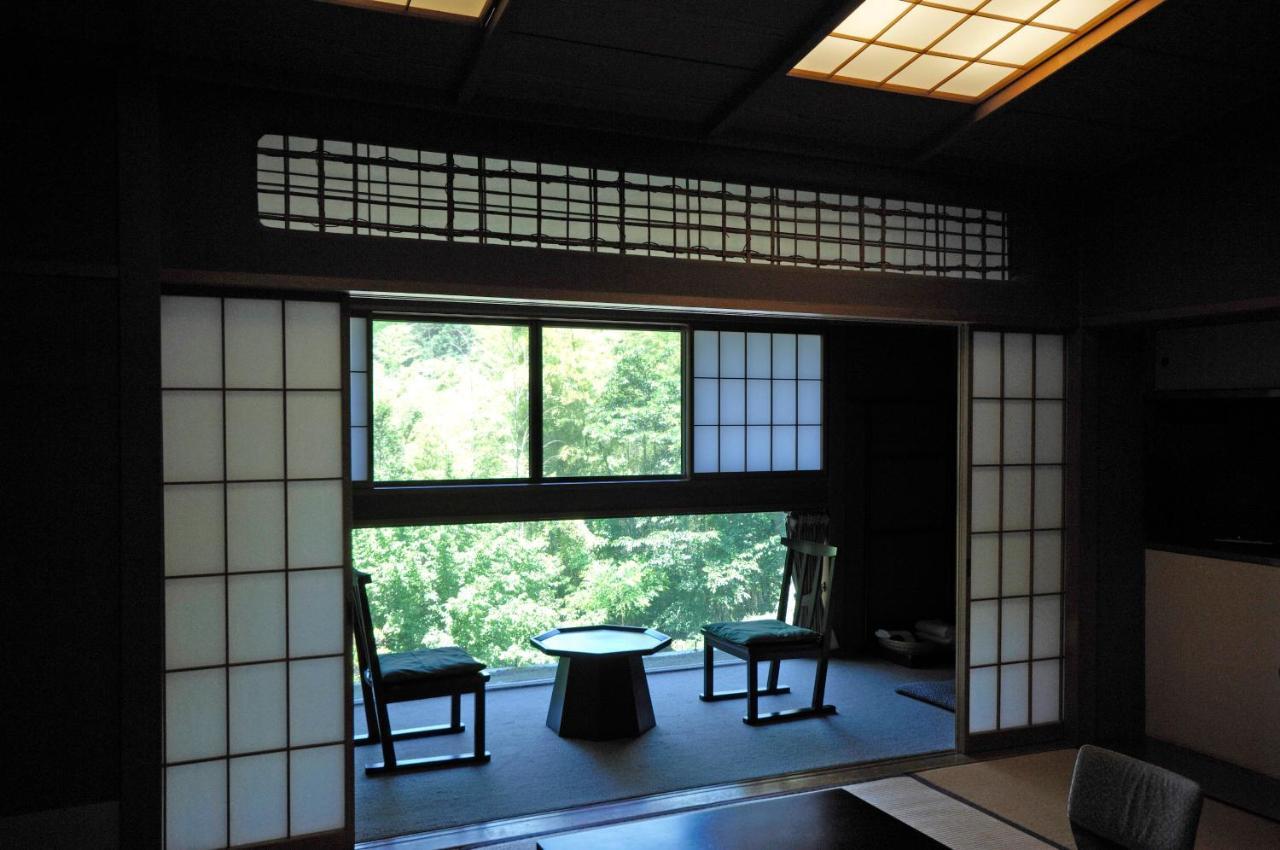 割烹旅館 桃山 松本市 エクステリア 写真